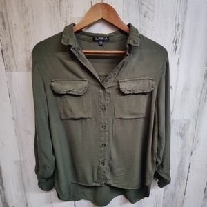 Velvet Heart Hi Low Style Button Up Shirt Women's Large Olive Green